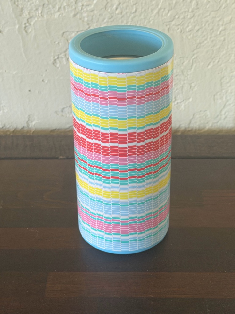 Swig skinny can Multicolor Patterned Tumbler with Light Blue Rim